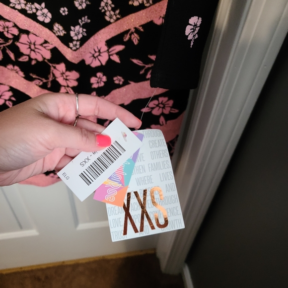 Lularoe Debbie - Picture 3 of 3